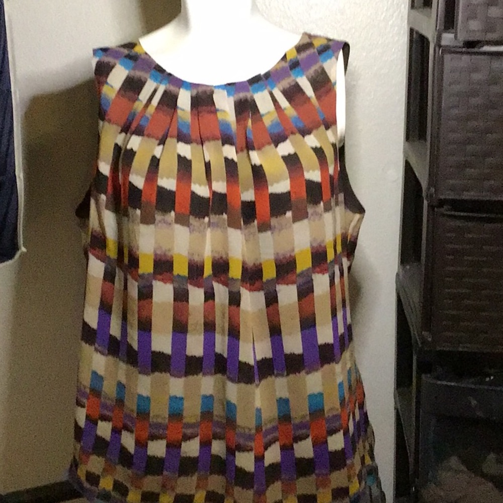 Chai’s womens shirt size 16
